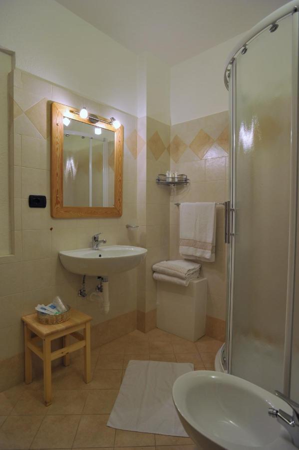 Hotel Rendez-Vous - Aymavilles Szoba fotó