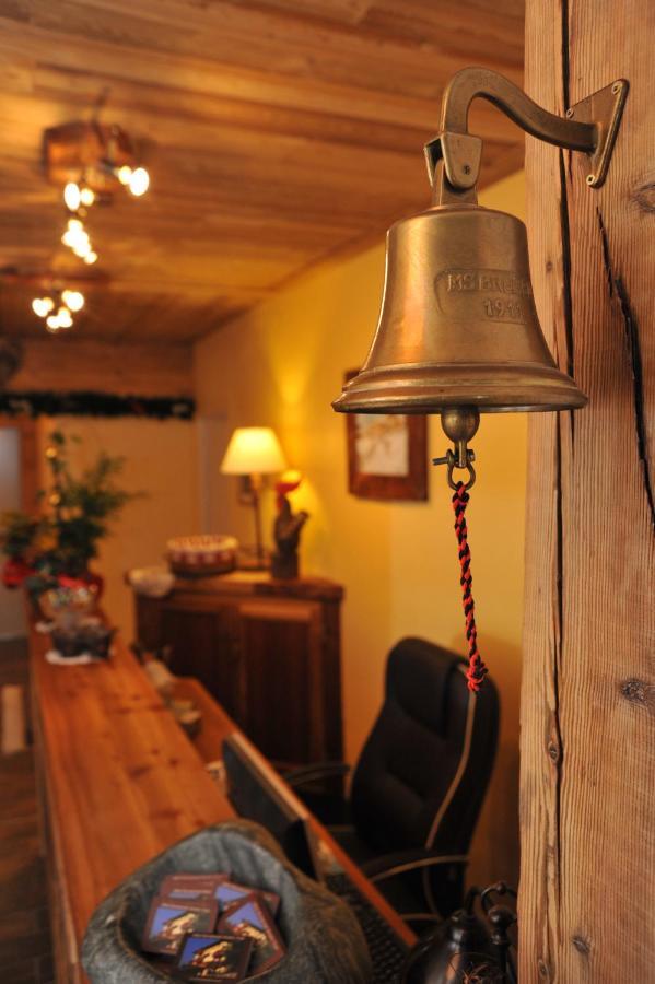Hotel Rendez-Vous - Aymavilles Kültér fotó